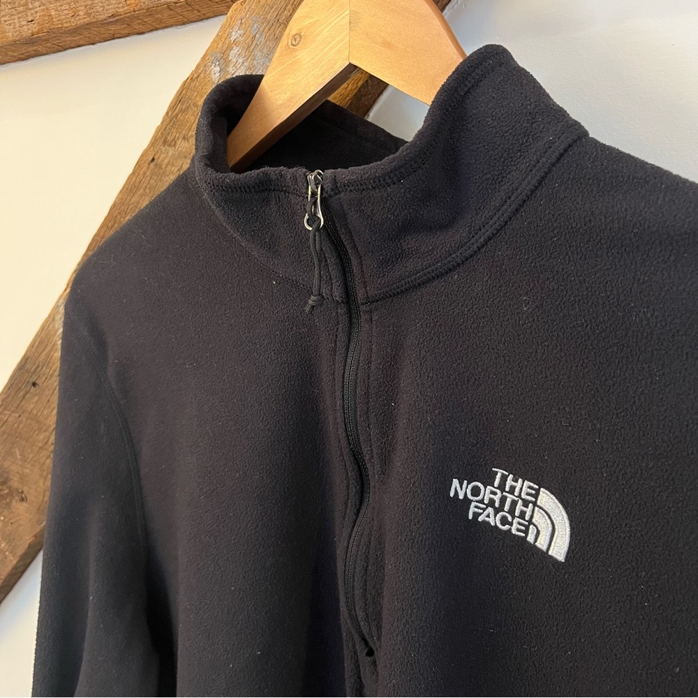 The North Face Black Quarter-Zip Fleece